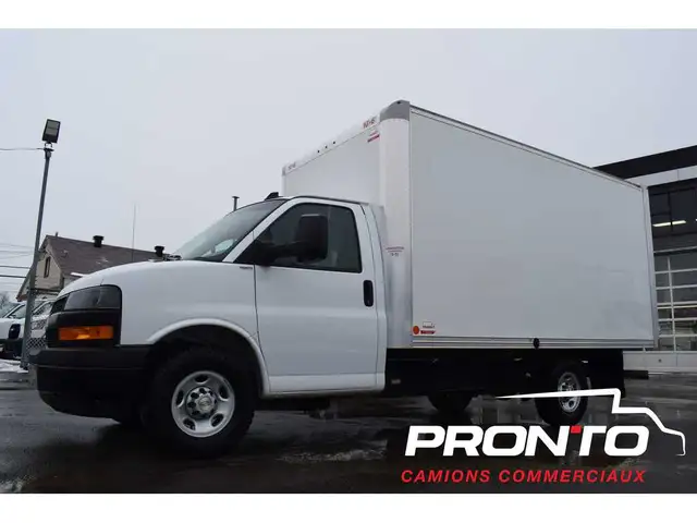 2025 Chevrolet Express Commercial Cutaway V8 6.6L  14 Pieds - Photo 3