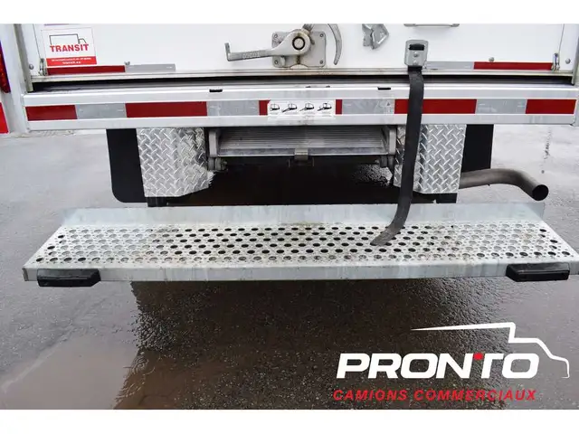 2025 Chevrolet Express Commercial Cutaway V8 6.6L  14 Pieds - Photo 7