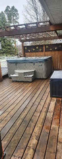 2015 Beachcomber Hot Tub