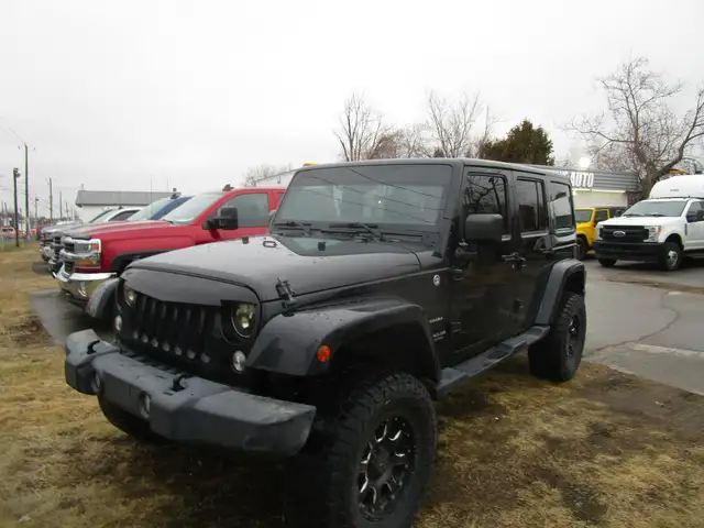 Jeep Wrangler Unlimited 4WD 4dr Sahara cuir body lift financemen - Photo 16