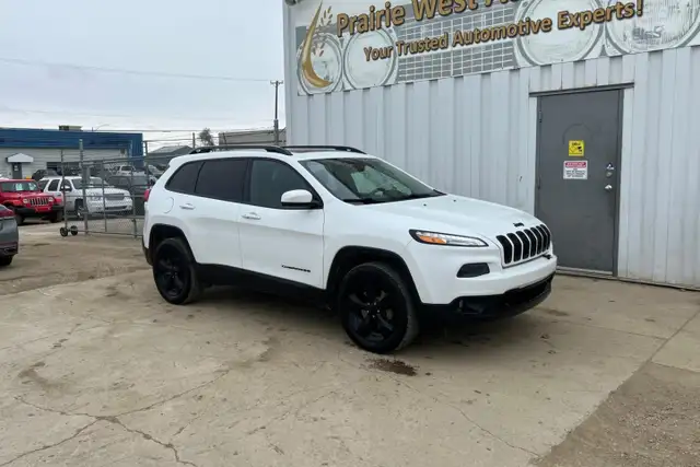 2017 Jeep Cherokee Limited 4WD - No Accident - Photo 4