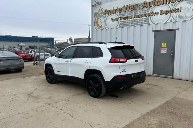 2017 Jeep Cherokee Limited 4WD - No Accident - Photo 8