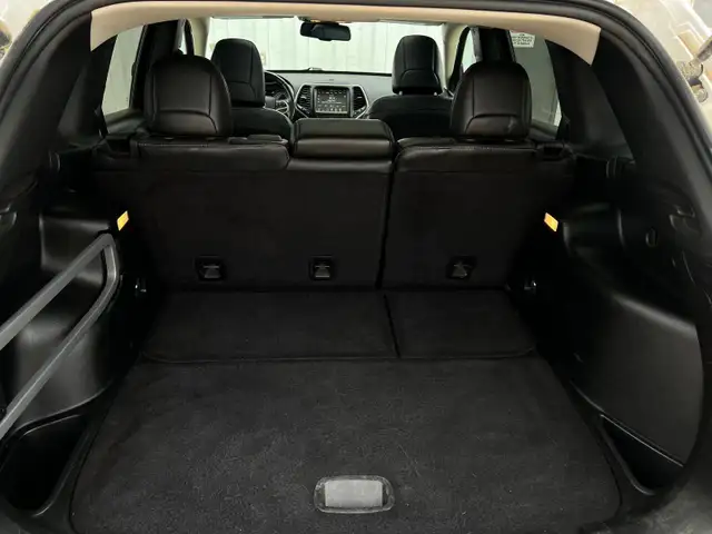 2017 Jeep Cherokee Limited 4WD - No Accident - Photo 23