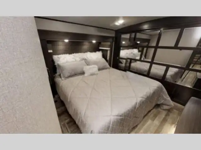 2020 Jayco North Point 377RLBH - Photo 6