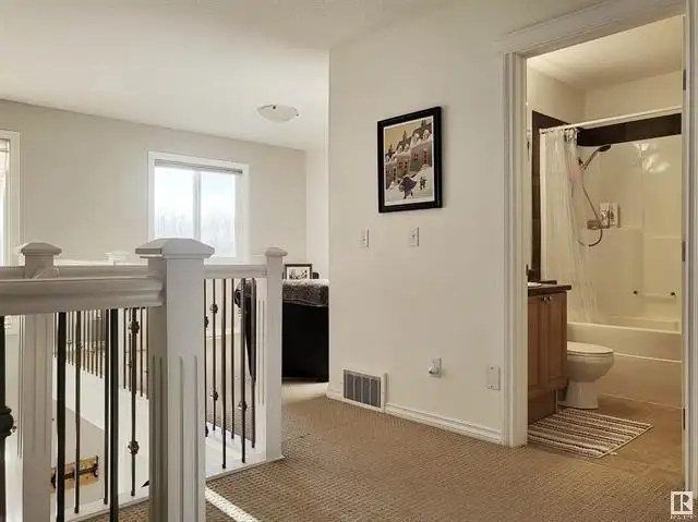 Duplex in Spacious 4‑Bedroom Duplex • 3.5 Baths • Double Garage - Photo 3