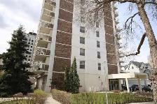 Apartment in 1 Bedroom Apartment in Oliver – Steps to Downtown