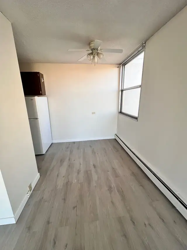 Apartment in 1 Bedroom Apartment in Oliver – Steps to Downtown - Photo 2