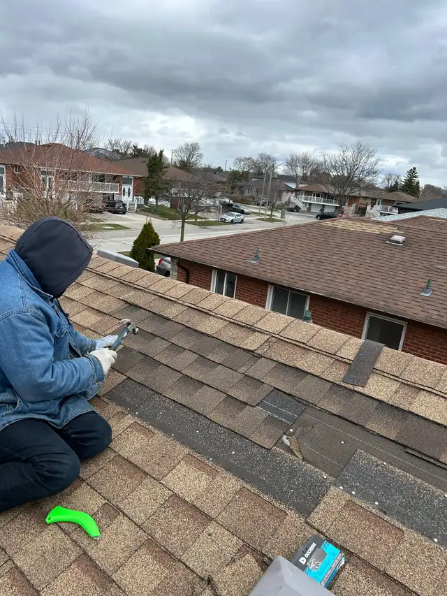 ROOF REPAIR SERVICES – 30 YEARS EXPERIENCE - Photo 3