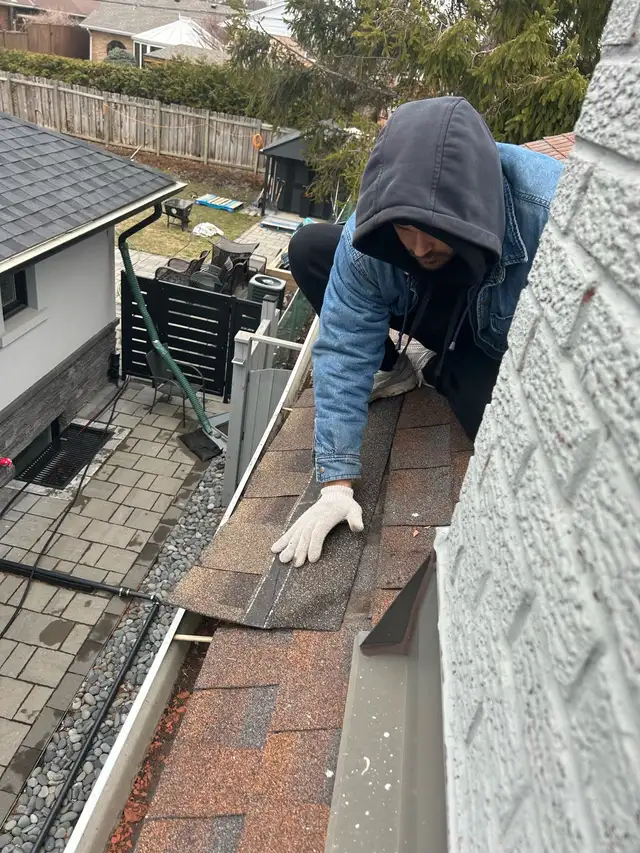 ROOF REPAIR SERVICES – 30 YEARS EXPERIENCE - Photo 5