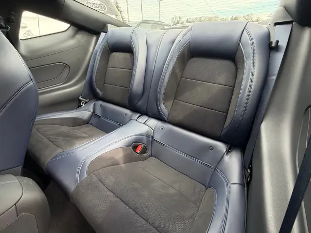 2024 Ford Mustang - Photo 25