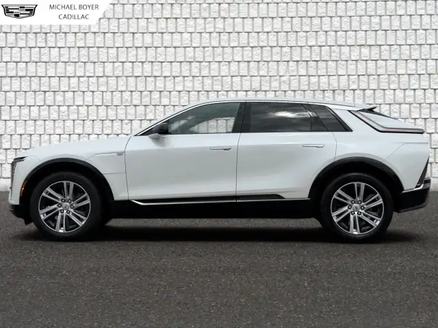 2024 Cadillac LYRIQ - Photo 2