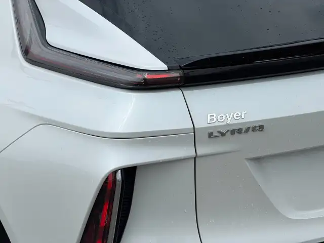 2024 Cadillac LYRIQ - Photo 10