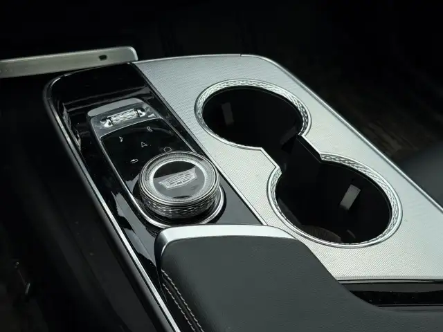 2024 Cadillac LYRIQ - Photo 17