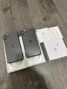 iPhone 11 PRO MAX 512GB - Mint Condition!