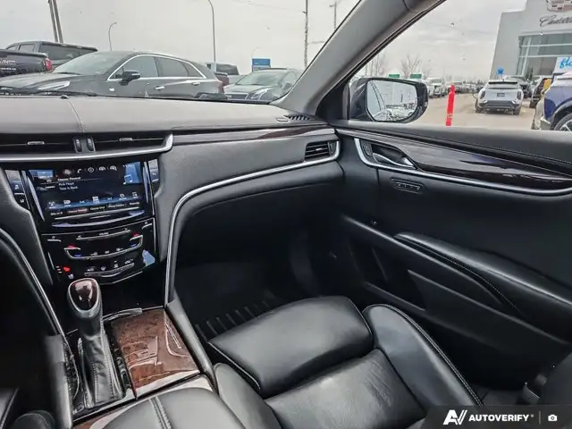 2017 Cadillac XTS Premium Luxury - Photo 11