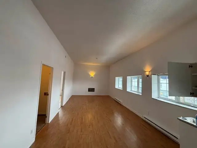 Spacious 1-Bedroom Rental in Downtown Hawkesbury