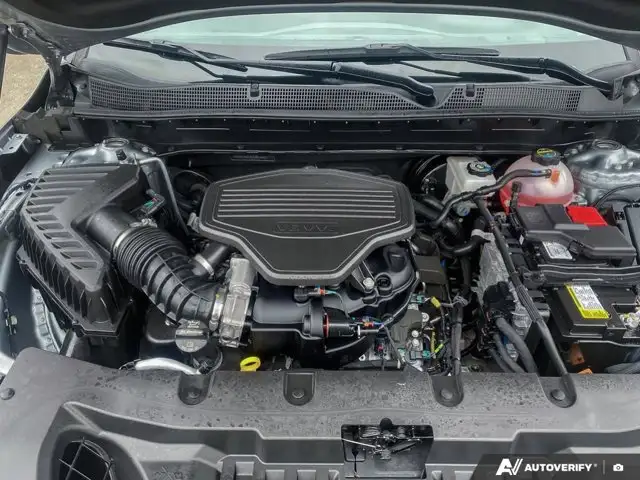 2025 Chevrolet Blazer LT | V6 | Hitch | Lane Keep Assist - Photo 14