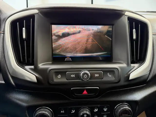 2021 GMC Terrain SLE AWD - Leather - Remote Starter - Photo 16