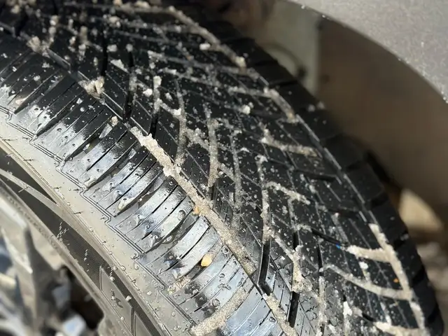 2021 GMC Terrain SLE AWD - Leather - Remote Starter - Photo 29