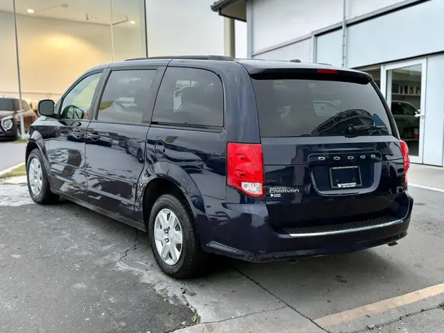 2012 Dodge Grand Caravan SXT - No Accidents - Cruise Control - Photo 11