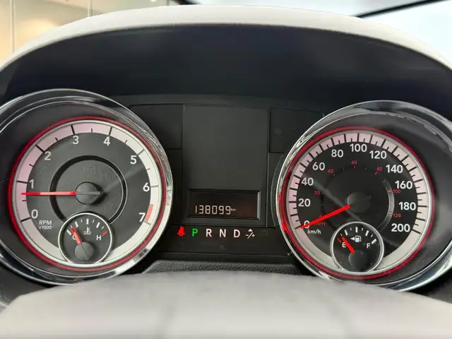 2012 Dodge Grand Caravan SXT - No Accidents - Cruise Control - Photo 15