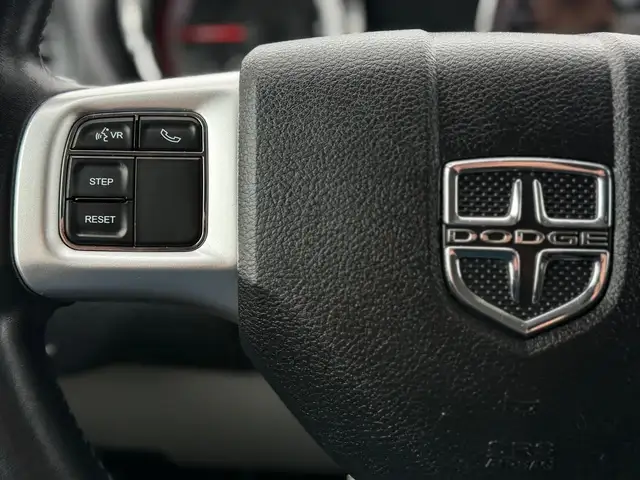 2012 Dodge Grand Caravan SXT - No Accidents - Cruise Control - Photo 17