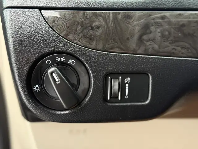 2012 Dodge Grand Caravan SXT - No Accidents - Cruise Control - Photo 21