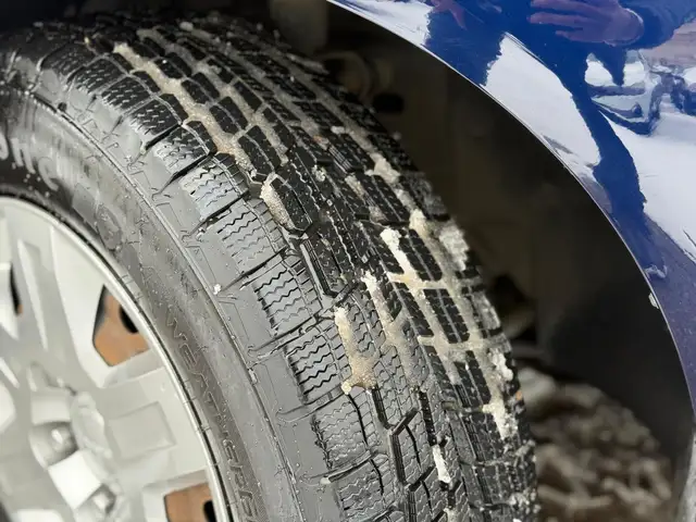 2012 Dodge Grand Caravan SXT - No Accidents - Cruise Control - Photo 26