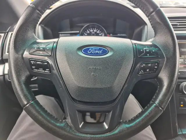2016 Ford Explorer - Photo 5