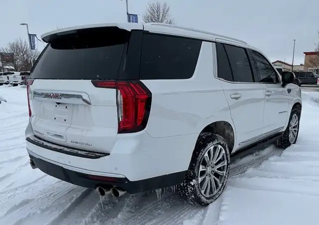 2023 GMC Yukon Denali 4WD - Photo 5