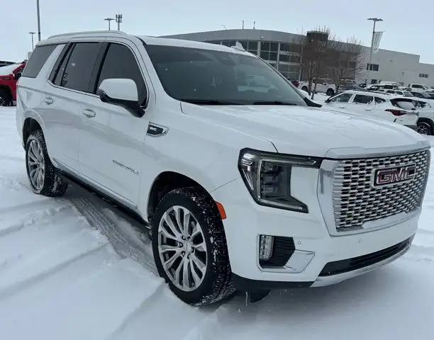 2023 GMC Yukon Denali 4WD - Photo 7