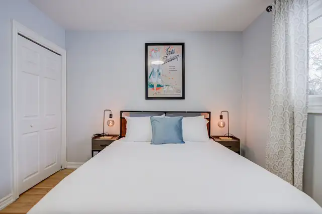 3 Bed 2 Bath House North York, Furnished, Free Wifi and parking - Photo 2