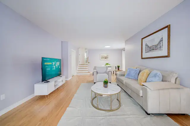 3 Bed 2 Bath House North York, Furnished, Free Wifi and parking - Photo 4