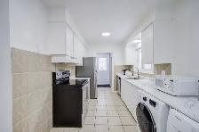 3 Bed 2 Bath House North York, Furnished, Free Wifi and parking - Photo 21