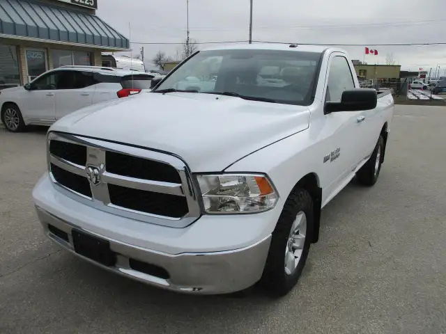 2015 RAM 1500 4WD Reg Cab 140.5' SLT - Photo 2