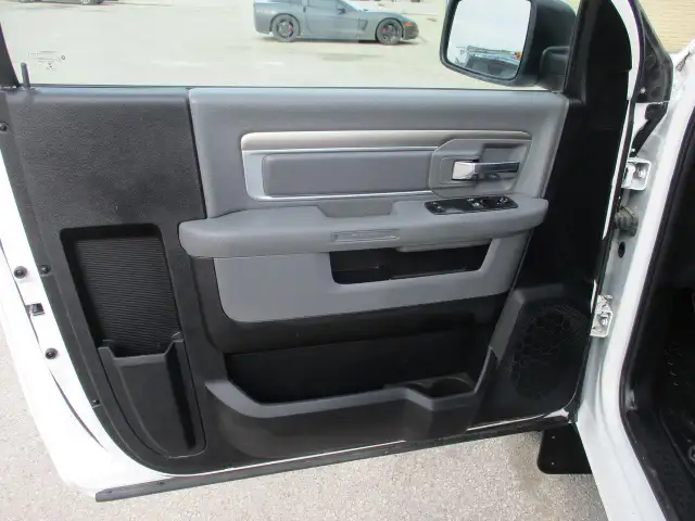 2015 RAM 1500 4WD Reg Cab 140.5' SLT - Photo 8