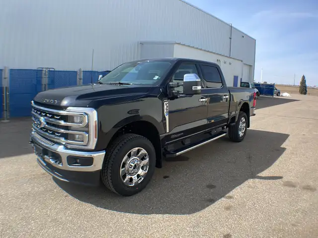 2026 Ford Super Duty F-350 SRW Lariat FX4 618A
