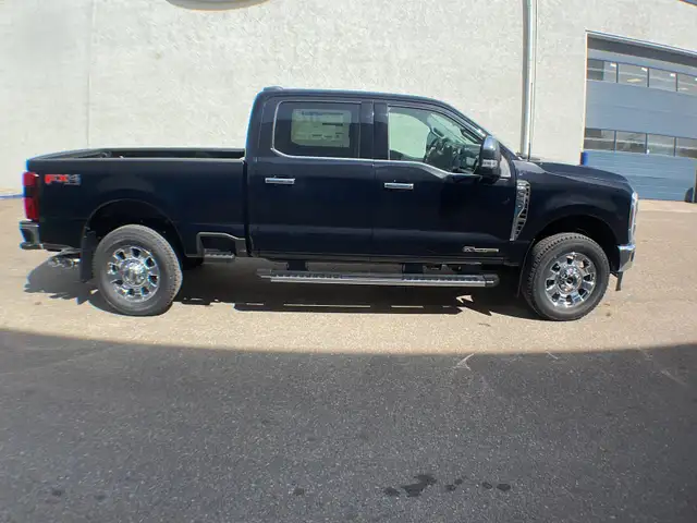 2026 Ford Super Duty F-350 SRW Lariat FX4 618A - Photo 6