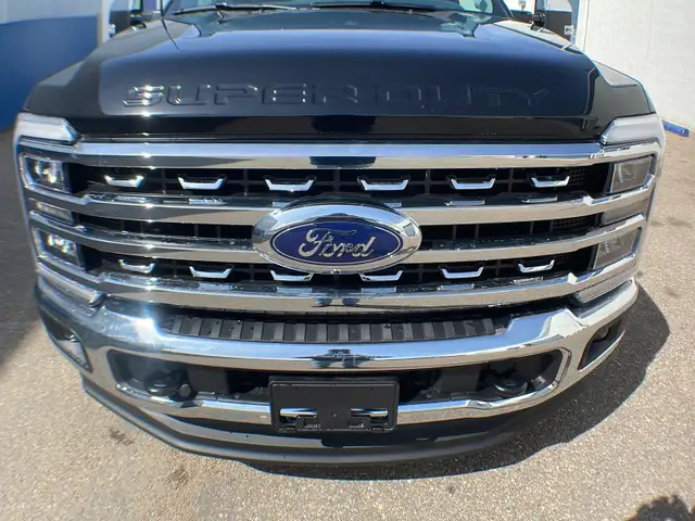 2026 Ford Super Duty F-350 SRW Lariat FX4 618A - Photo 14