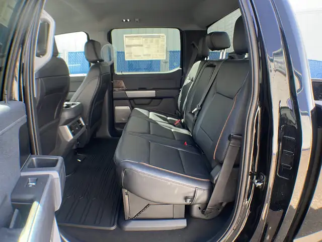 2026 Ford Super Duty F-350 SRW Lariat FX4 618A - Photo 23