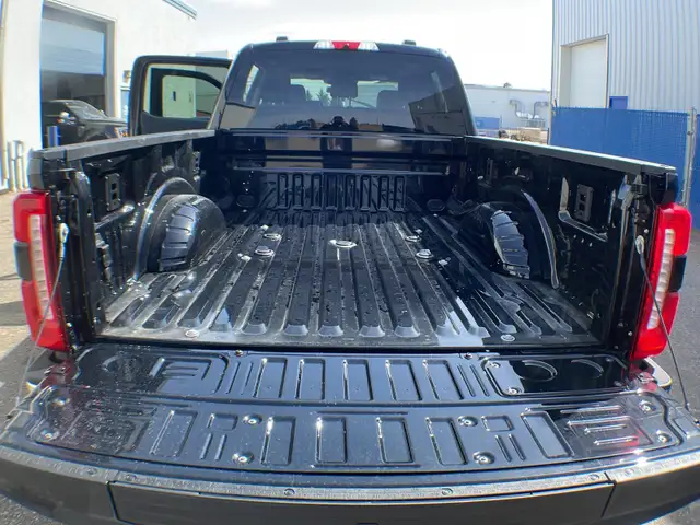 2026 Ford Super Duty F-350 SRW Lariat FX4 618A - Photo 26
