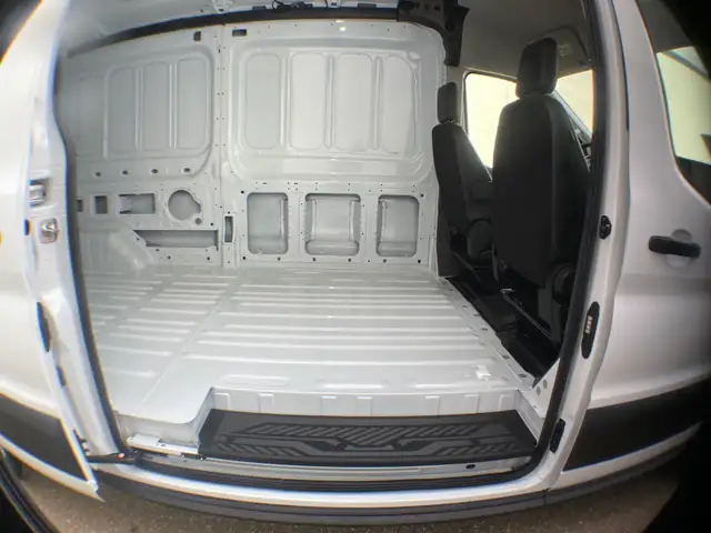 2026 Ford Transit Cargo Van Mr Cargo XL AWD 101A - Photo 31
