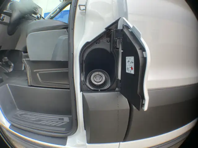 2026 Ford Transit Cargo Van Mr Cargo XL AWD 101A - Photo 34