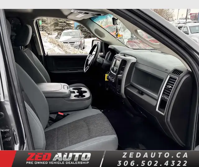 2020 Ram 1500 CrewCab 5.7 Hemi | 4x4 | LOW kms - Photo 6