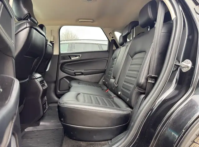 2018 Ford Edge SEL - Photo 14