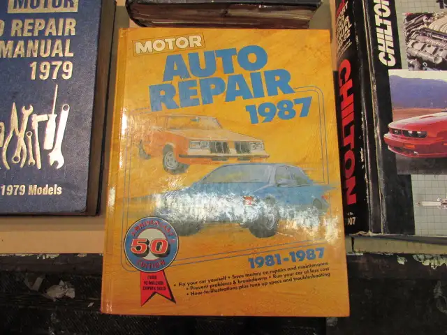 Automotive Repair Manuals - Photo 2