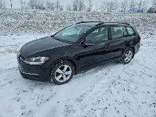 2018 Volkswagen Golf S 4Motion