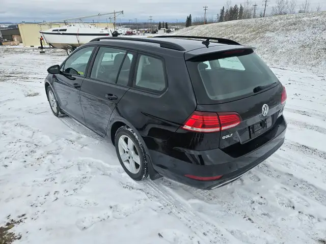 2018 Volkswagen Golf S 4Motion - Photo 3