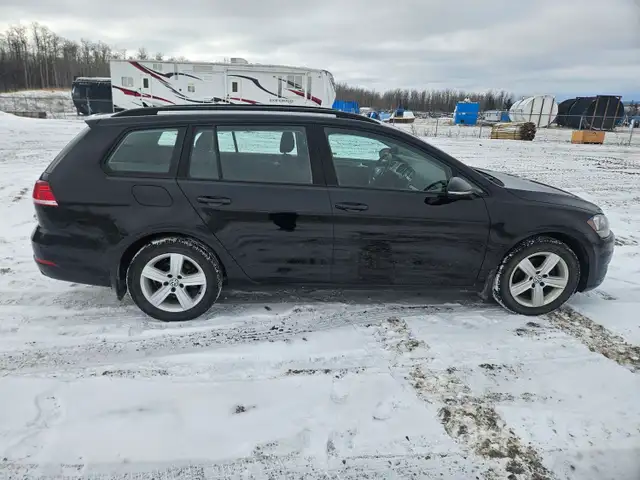 2018 Volkswagen Golf S 4Motion - Photo 6