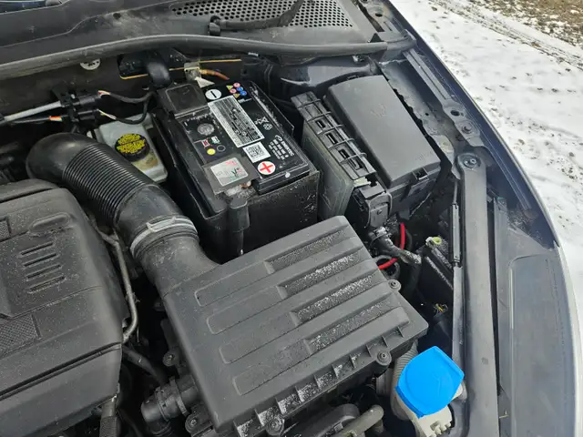 2018 Volkswagen Golf S 4Motion - Photo 12